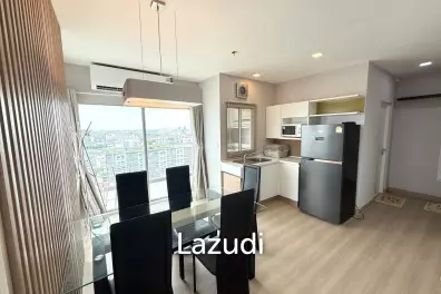 Spacious 2 Bedroom Condo in The Room Ratchada