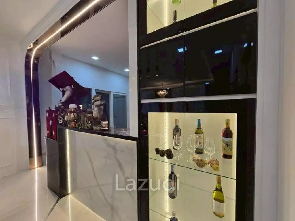 5 Bedrooms 4 Bathrooms 320 SQ.M. PMC 2 Village