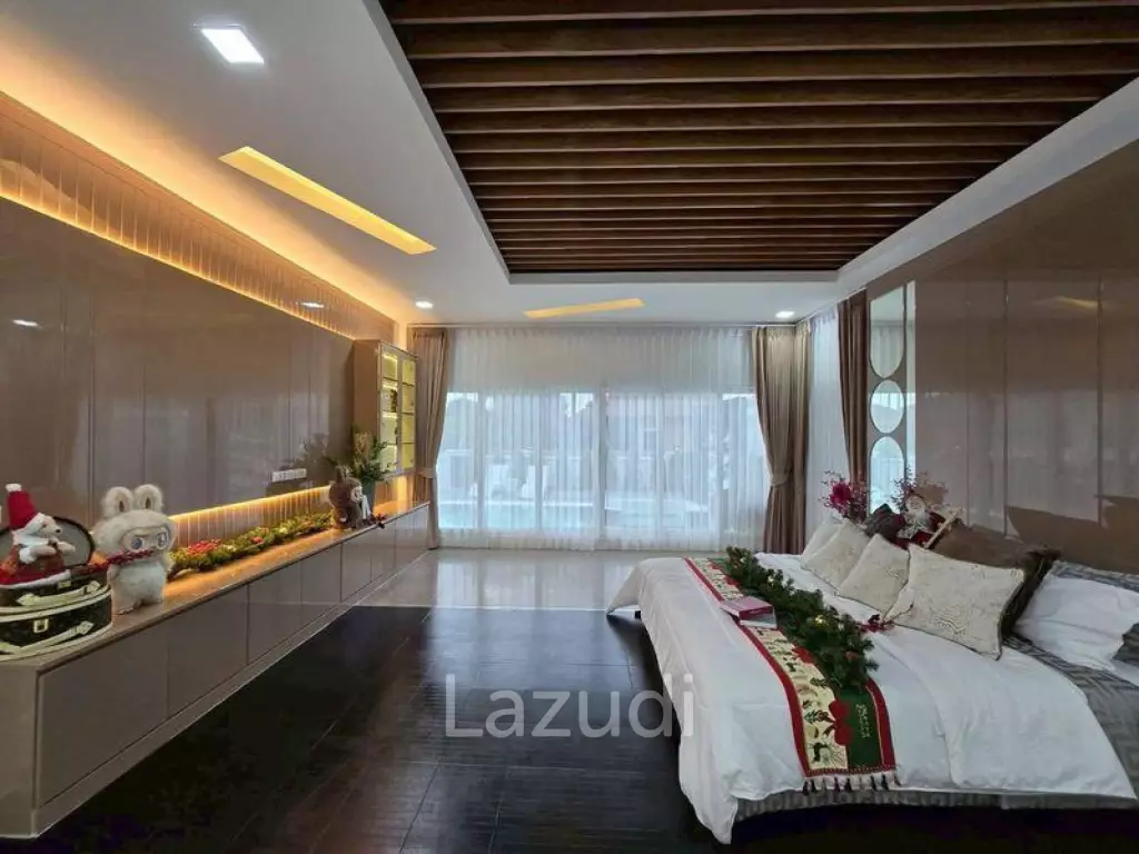 5 Bedrooms 4 Bathrooms 320 SQ.M. PMC 2 Village