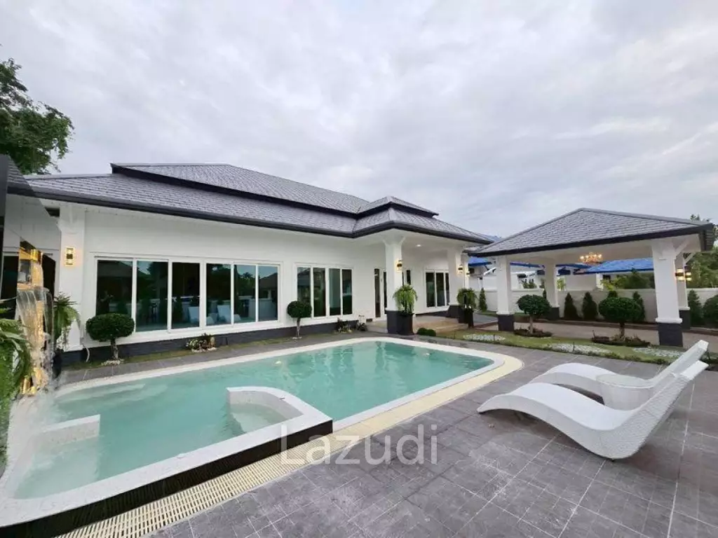 5 Bedrooms 4 Bathrooms 320 SQ.M. PMC 2 Village