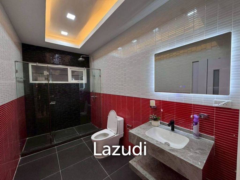 5 Bedrooms 4 Bathrooms 320 SQ.M. PMC 2 Village