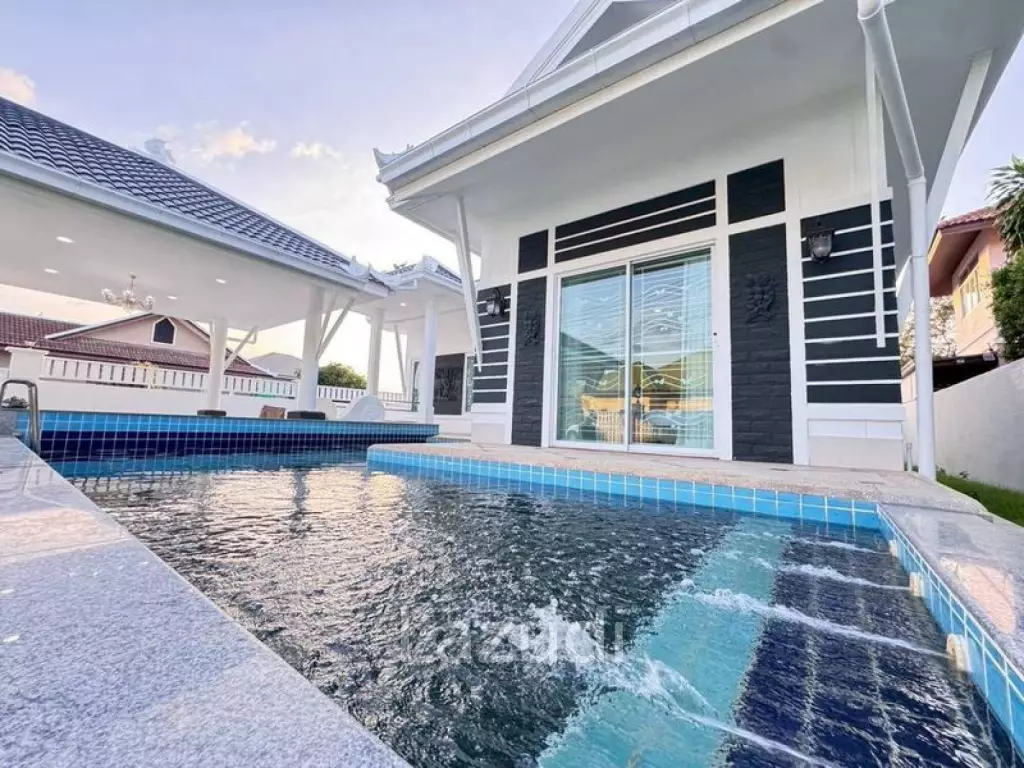 5 Beds 3 Baths 252 SQ.M. Thai Garden Hill Village