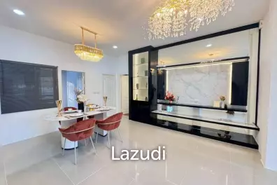 5 Beds 3 Baths 252 SQ.M. Thai Garden Hill Village