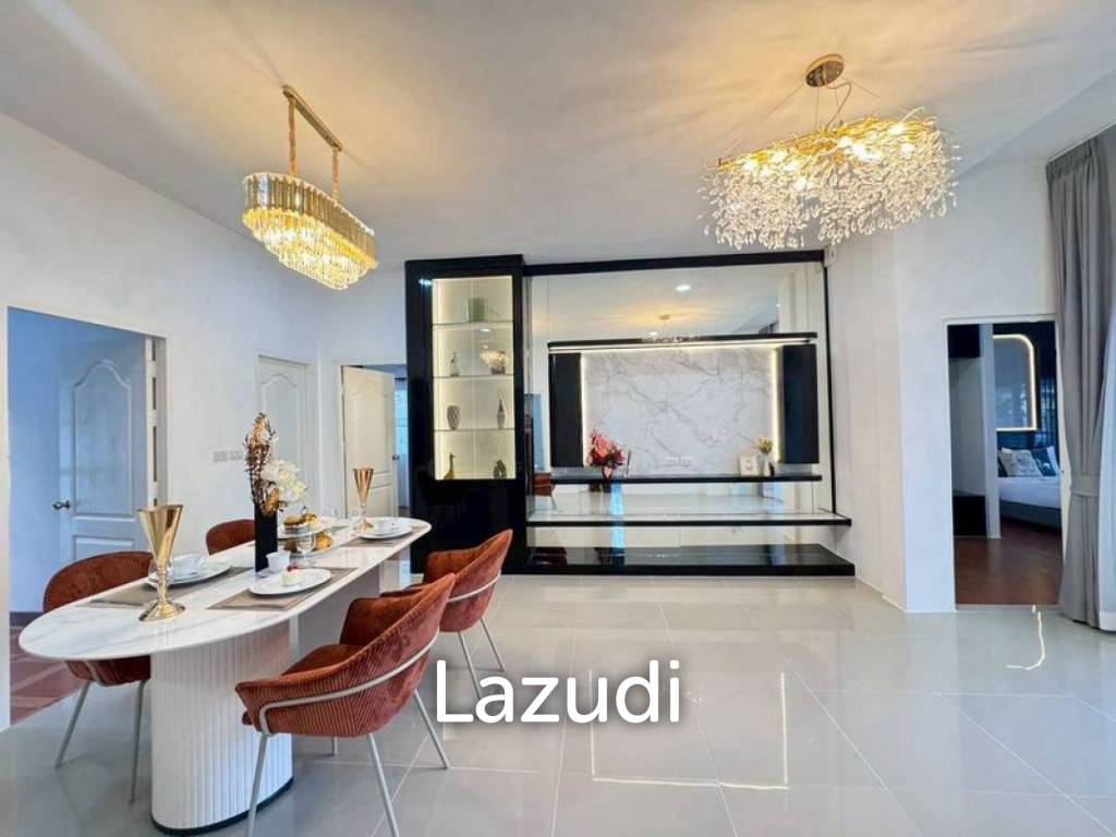 5 Beds 3 Baths 252 SQ.M. Thai Garden Hill Village