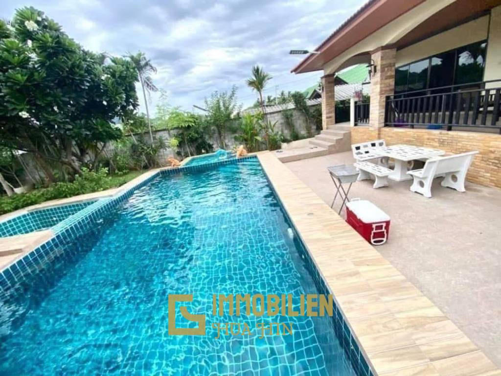 1,468 qm 4 Bett 3 Bad Villa Für Verkauf