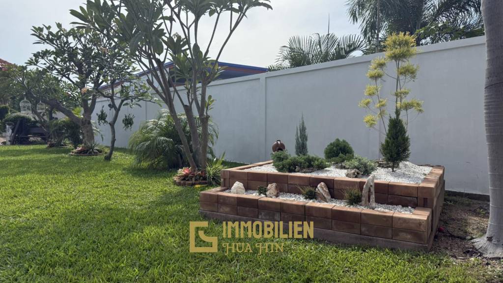 1,468 qm 4 Bett 3 Bad Villa Für Verkauf