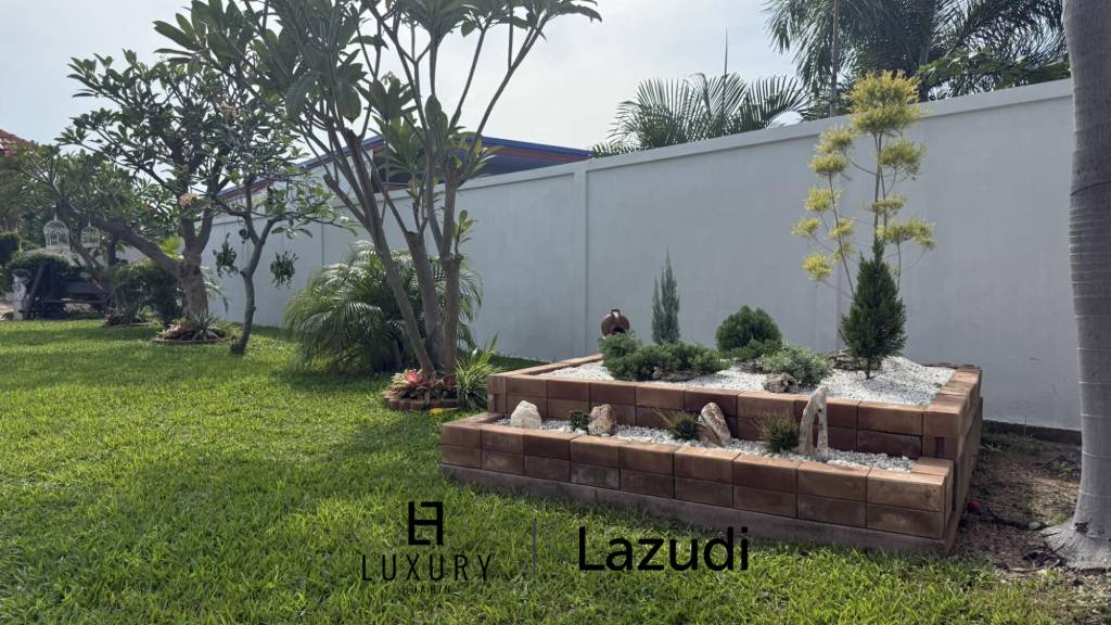 4 Bedroom Beautiful Pool Villa,  Salt water pool in Cha-Am