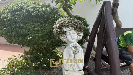 1,468 qm 4 Bett 3 Bad Villa Für Verkauf