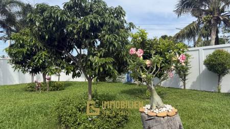 1,468 qm 4 Bett 3 Bad Villa Für Verkauf