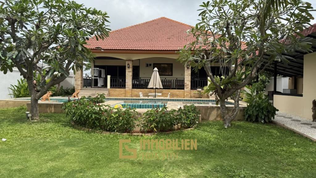 1,468 qm 4 Bett 3 Bad Villa Für Verkauf