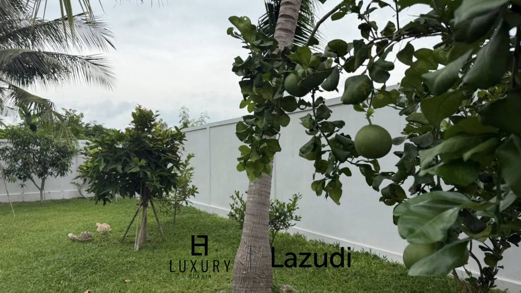 4 Bedroom Beautiful Pool Villa,  Salt water pool in Cha-Am