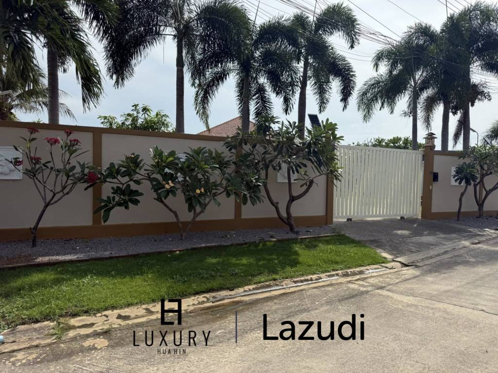 4 Bedroom Beautiful Pool Villa,  Salt water pool in Cha-Am