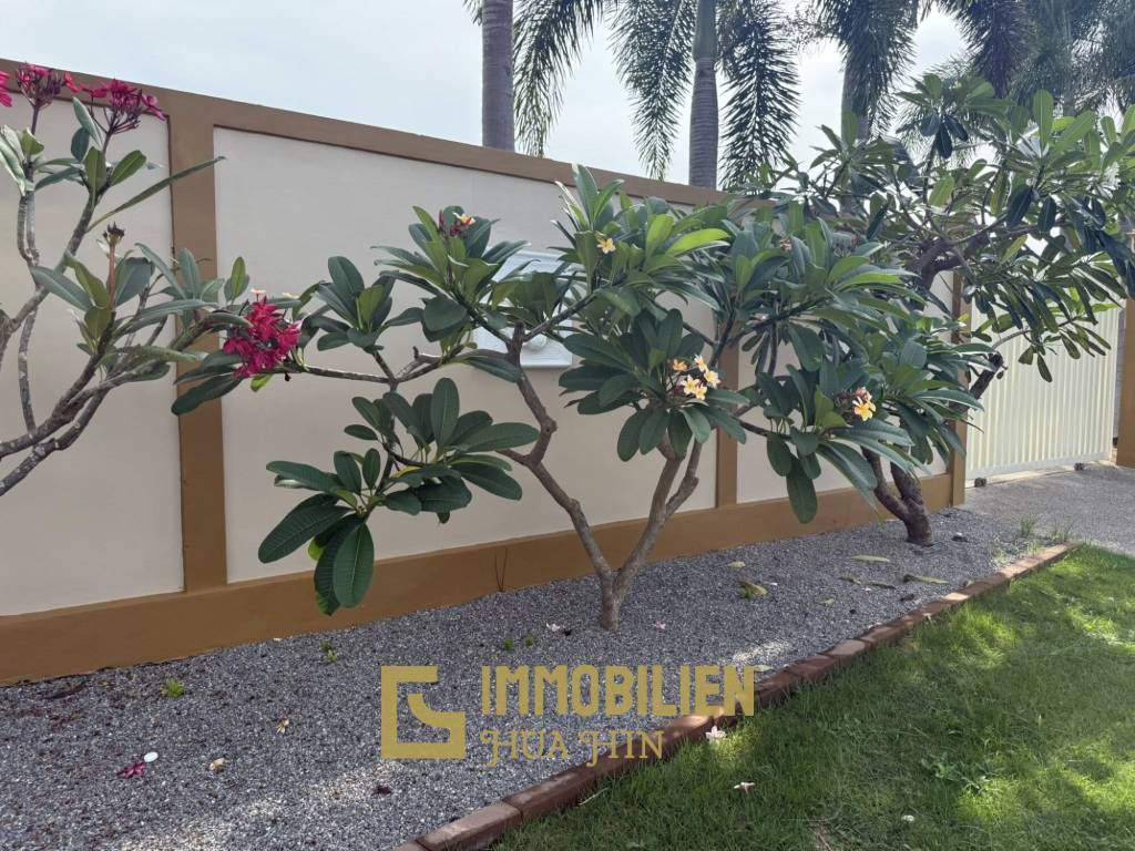 1,468 qm 4 Bett 3 Bad Villa Für Verkauf