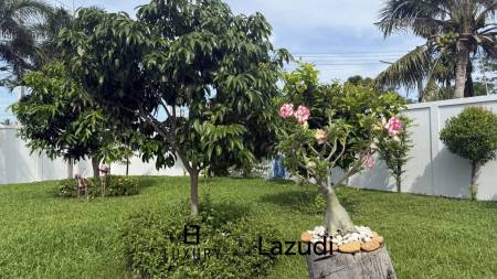 4 Bedroom Beautiful Pool Villa,  Salt water pool in Cha-Am