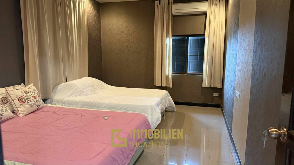 1,468 qm 4 Bett 3 Bad Villa Für Verkauf