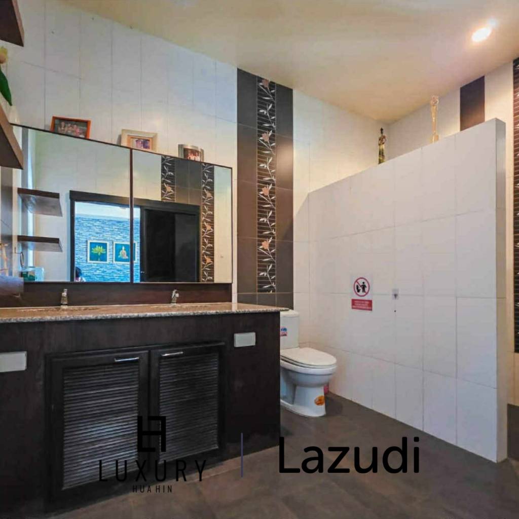 4 Bedroom Beautiful Pool Villa,  Salt water pool in Cha-Am