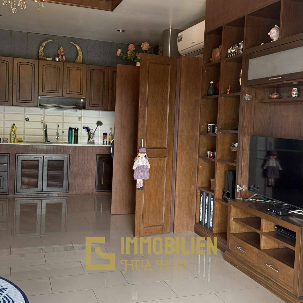 1,468 qm 4 Bett 3 Bad Villa Für Verkauf