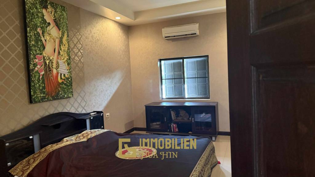 1,468 qm 4 Bett 3 Bad Villa Für Verkauf