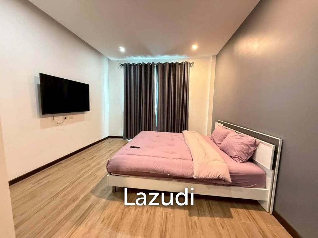 Luxury Modern Pool Villa for Sale  Central Hua Hin 3 Bedroom
