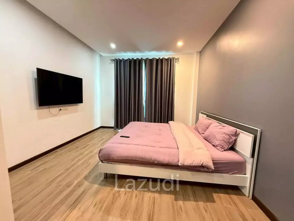 Luxury Modern Pool Villa for Sale  Central Hua Hin 3 Bedroom