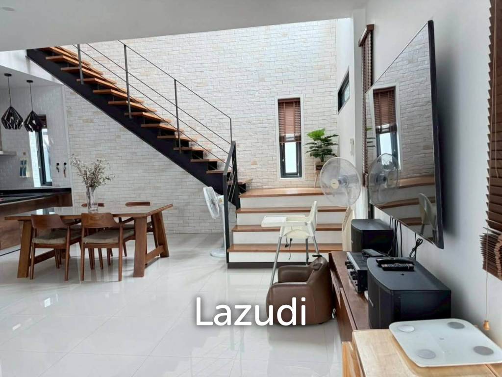 Luxury Modern Pool Villa for Sale  Central Hua Hin 3 Bedroom