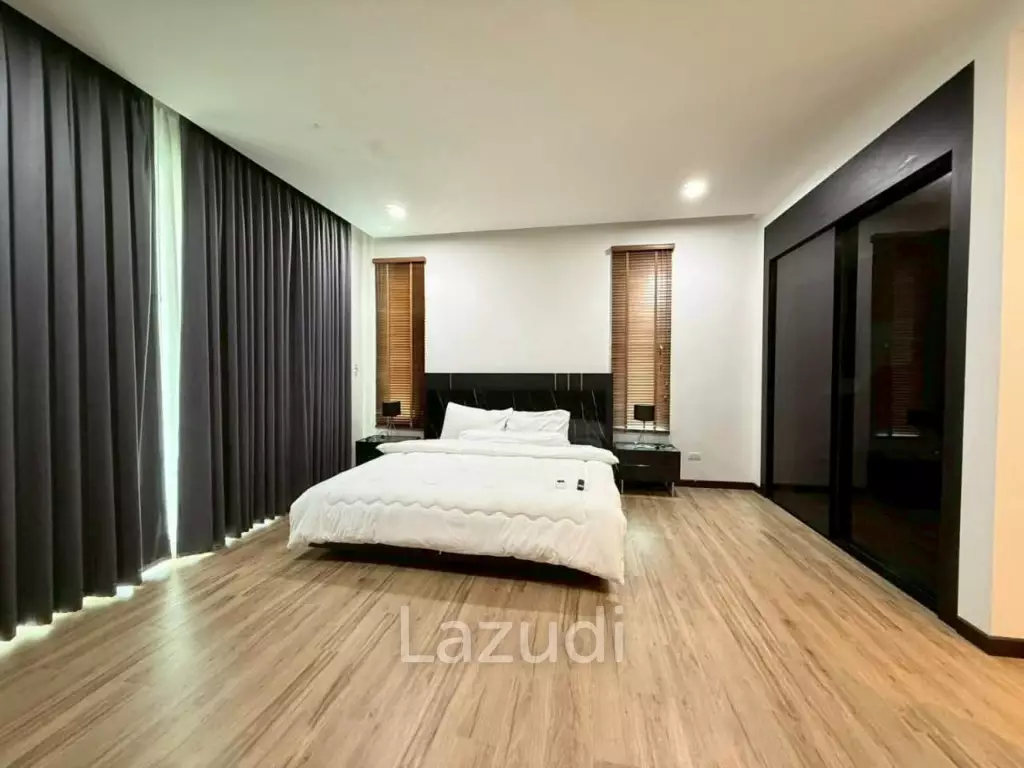 Luxury Modern Pool Villa for Sale  Central Hua Hin 3 Bedroom