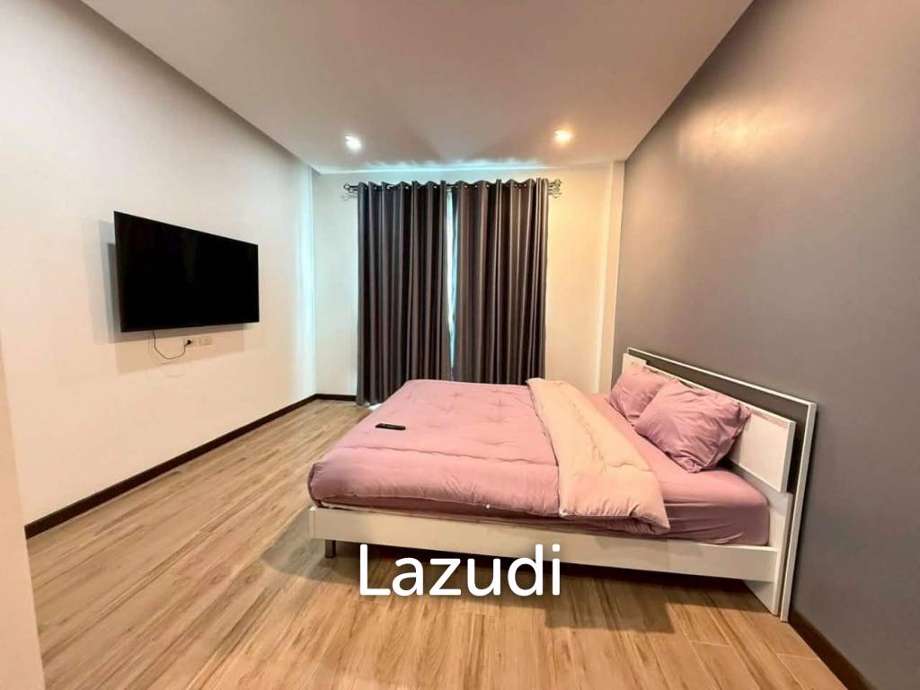 Luxury Modern Pool Villa for Sale  Central Hua Hin 3 Bedroom