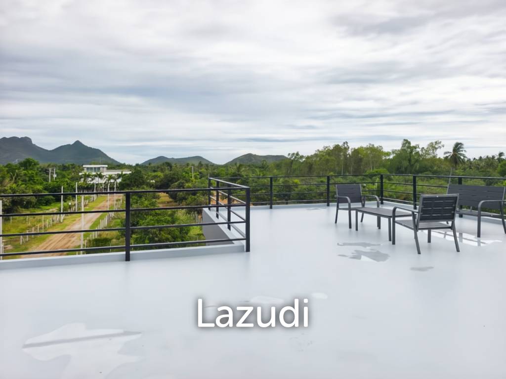 Modern 4-Bedroom Villa with Scenic Mountain Views in Sam Roi Yot