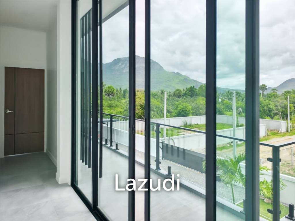 Modern 4-Bedroom Villa with Scenic Mountain Views in Sam Roi Yot