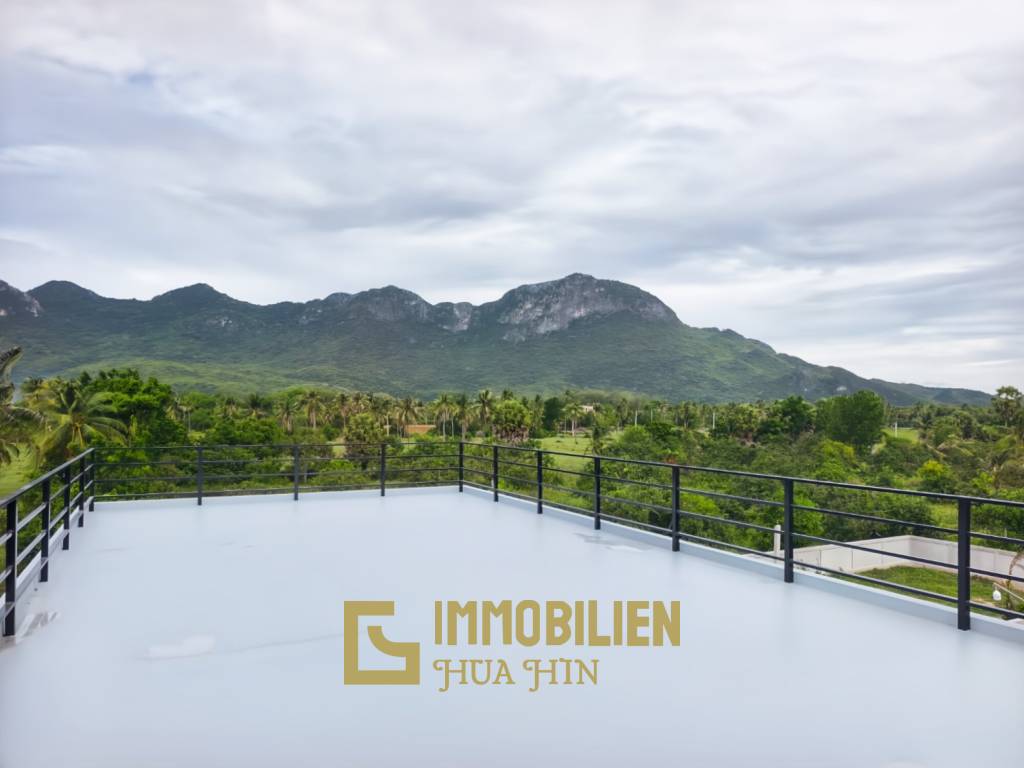 604 qm Grundstück / 4 Schlafzimmer / komplett möbliert