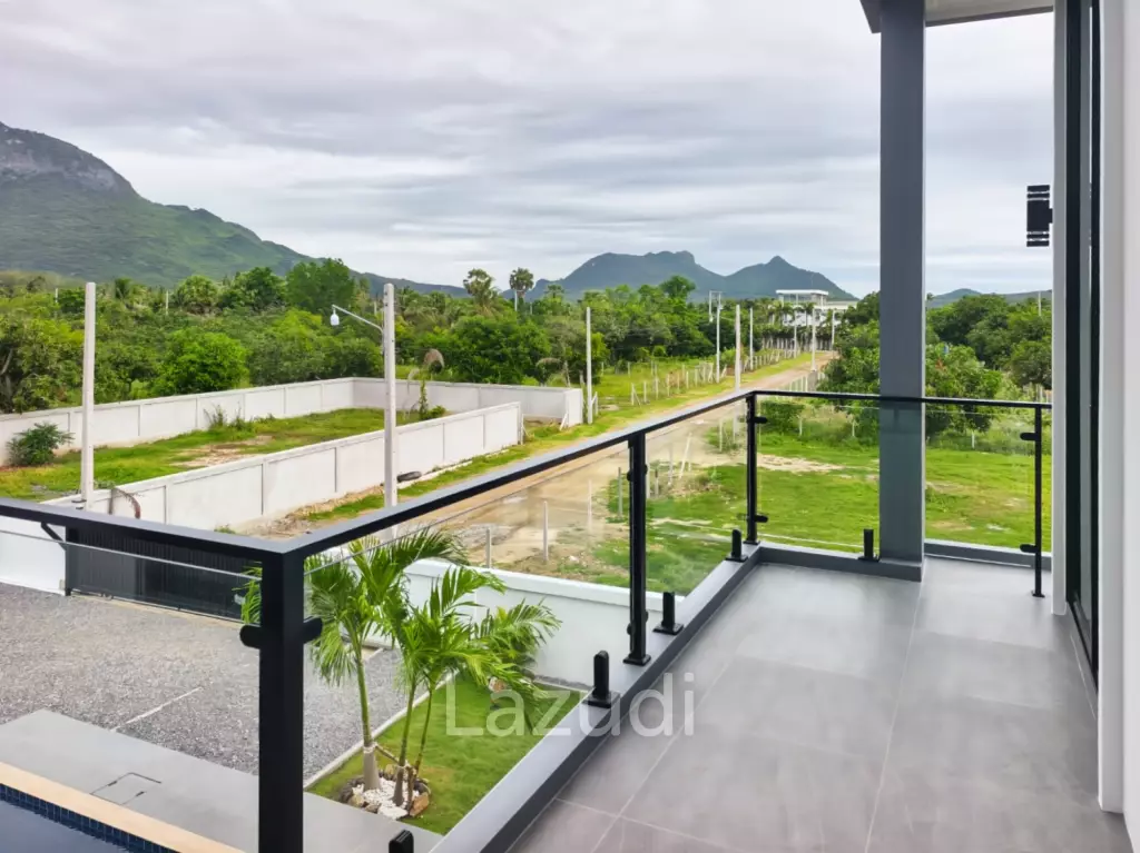 Modern 4-Bedroom Villa with Scenic Mountain Views in Sam Roi Yot