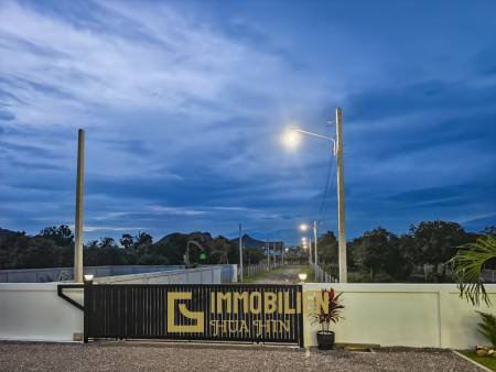 604 qm Grundstück / 4 Schlafzimmer / komplett möbliert