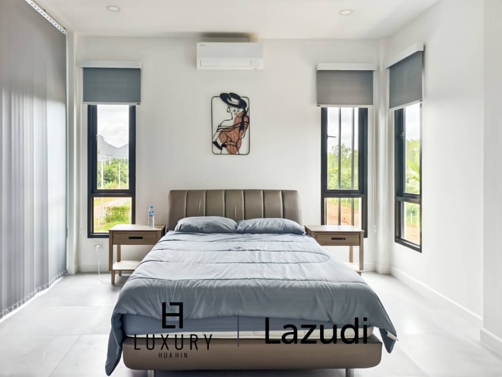 Modern 4-Bedroom Villa with Scenic Mountain Views in Sam Roi Yot