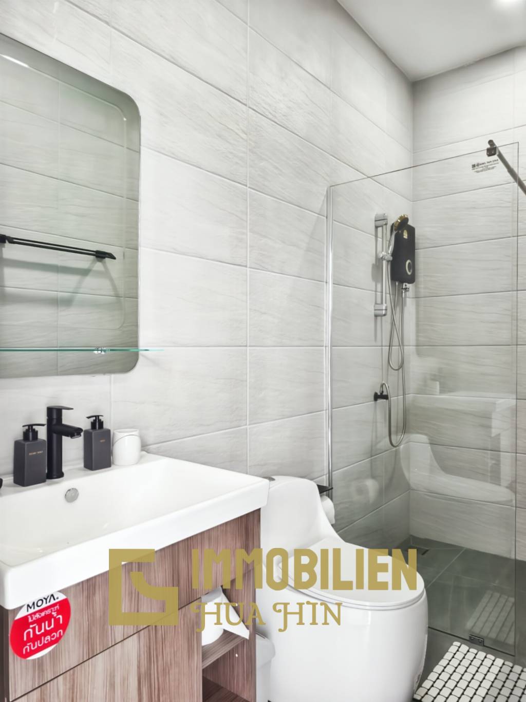 604 qm Grundstück / 4 Schlafzimmer / komplett möbliert