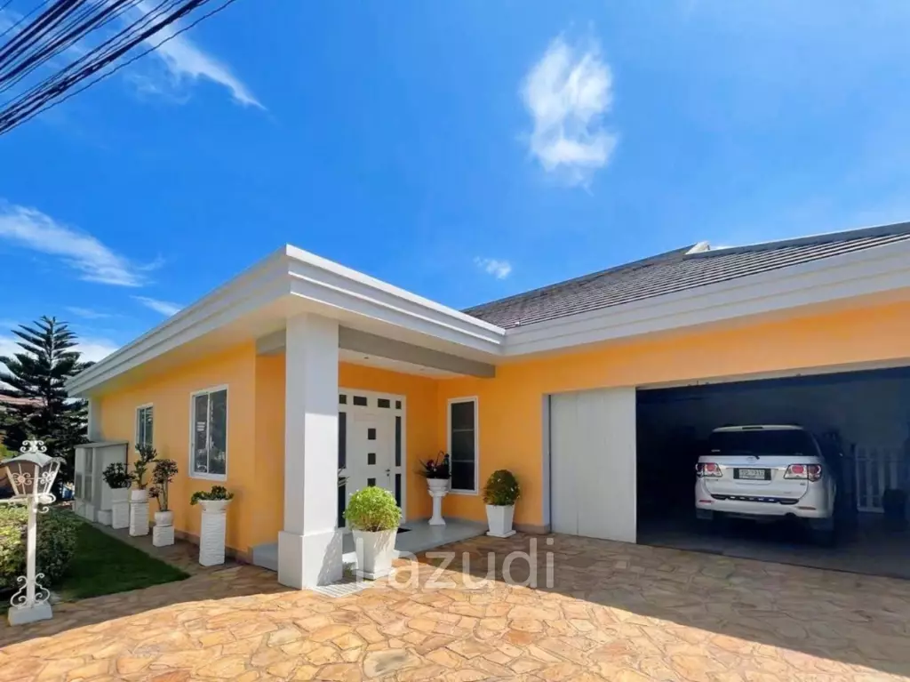 8 Bedrooms 9 Bathrooms 780 SQ.M. Luxurious Tropical Villa