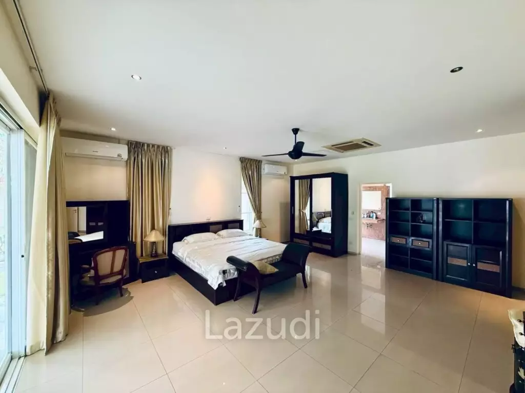 8 Bedrooms 9 Bathrooms 780 SQ.M. Luxurious Tropical Villa