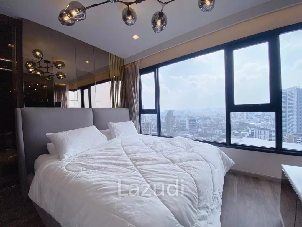 Luxurious 2 Bedroom Condo in Chomphon Bangkok