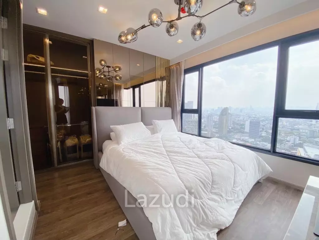 Luxurious 2 Bedroom Condo in Chomphon Bangkok