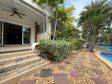 SMART HOUSE VILLAGE 3 : townhouse studio for sale