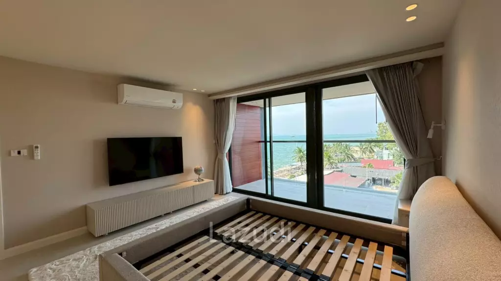 1 Bedroom 2 Bathrooms 160 SQ.M. Water's Edge