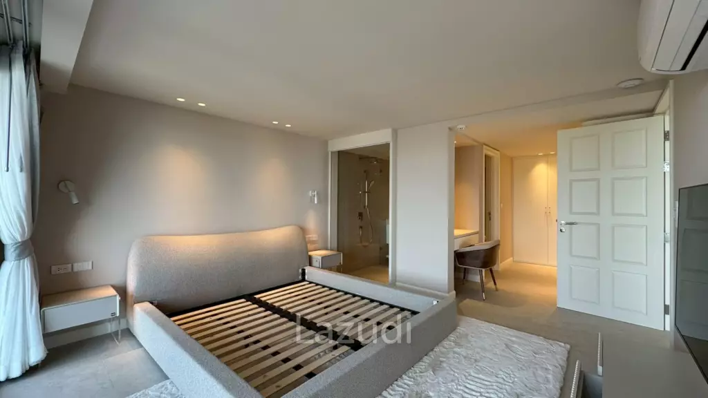 1 Bedroom 2 Bathrooms 160 SQ.M. Water's Edge