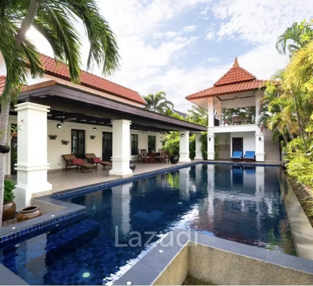 BELVIDA ESTATES : Luxury 3 bed pool villa