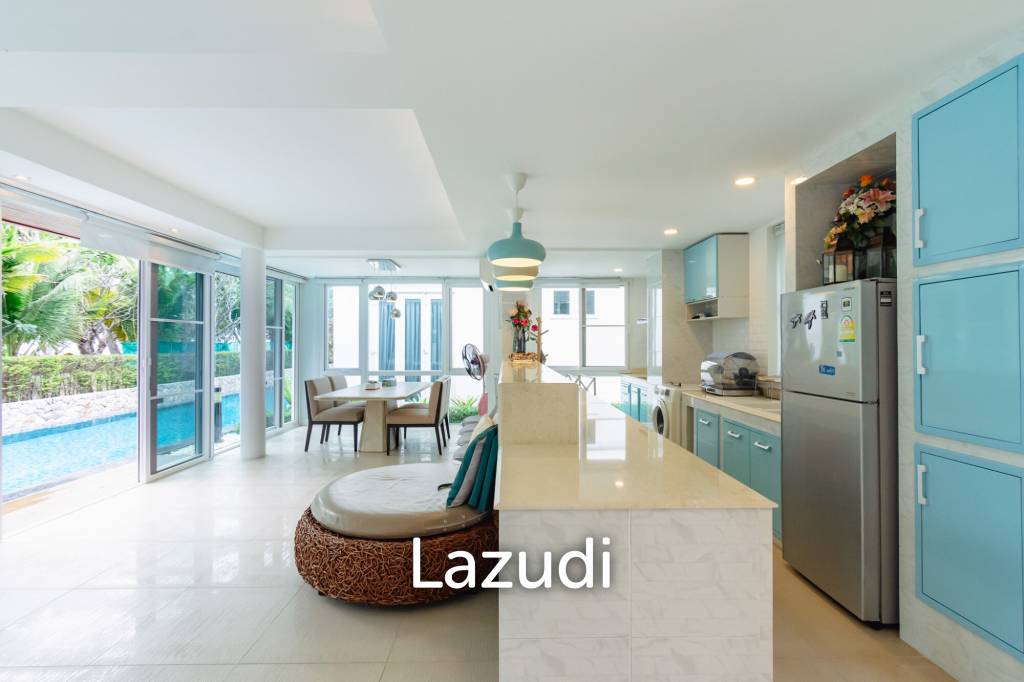 BAAN PAKARANG SISOM : 3 bed luxury beachfront with access pool condo