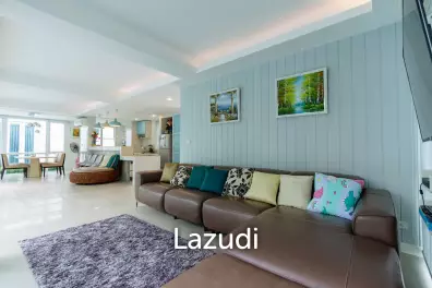 BAAN PAKARANG SISOM : 3 bed luxury beachfront with access pool condo