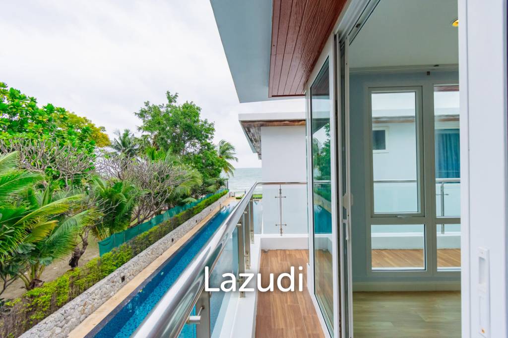 BAAN PAKARANG SISOM : 3 bed luxury beachfront with access pool condo