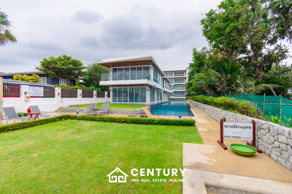 BAAN PAKARANG SISOM : 3 bed luxury beachfront with access pool condo