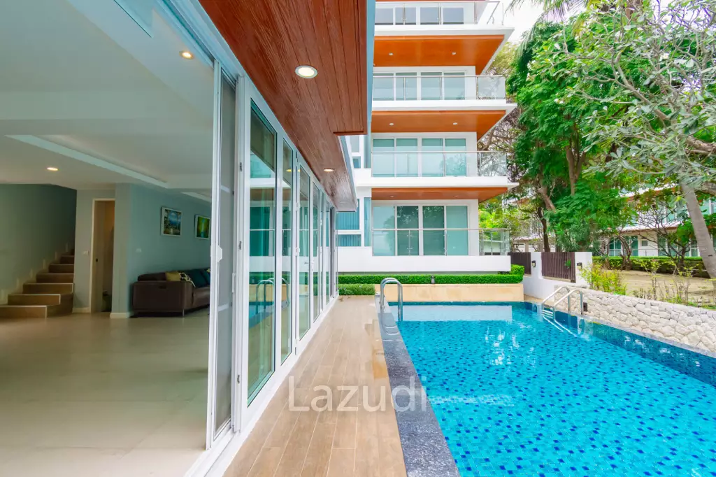 BAAN PAKARANG SISOM : 3 bed luxury beachfront with access pool condo