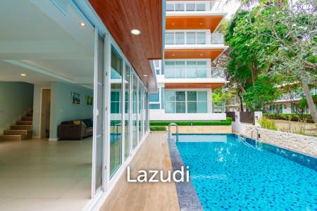 BAAN PAKARANG SISOM : 3 bed luxury beachfront with access pool condo