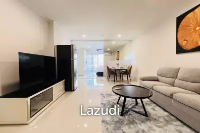 Stylish 1-Bedroom Condo with Mountain View