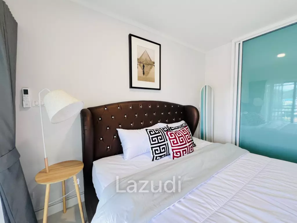 Stylish 1-Bedroom Condo with Mountain View